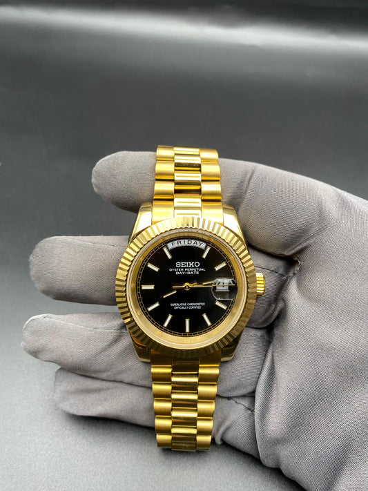 SEIKODATE BLACK YELLOW GOLD